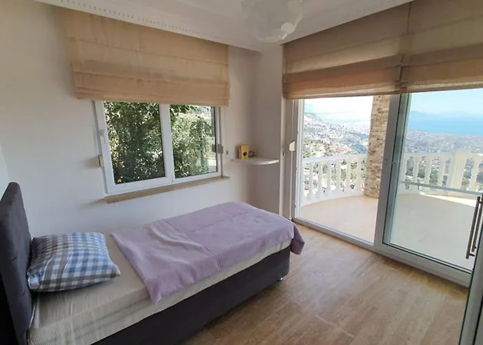 уютная с шикарным панорамным видом Apartament Alanya