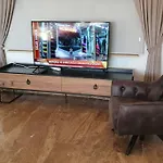 уютная с шикарным панорамным видом Apartmán *