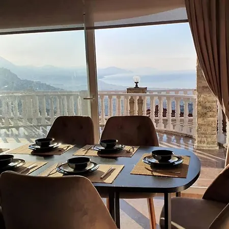 уютная с шикарным панорамным видом Alanya